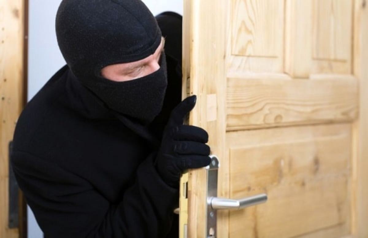 عجیب‌ترین دزدی یک سارق از مغازه +فیلم