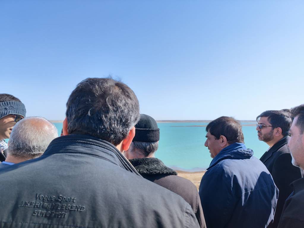 بازدید میدانی معاون اول رئیس جمهور از ذخائر آبی و چاه نیمههای منطقه سیستان بازدید میدانی معاون اول رئیس جمهور از ذخائر آبی و چاه نیمههای منطقه سیستان