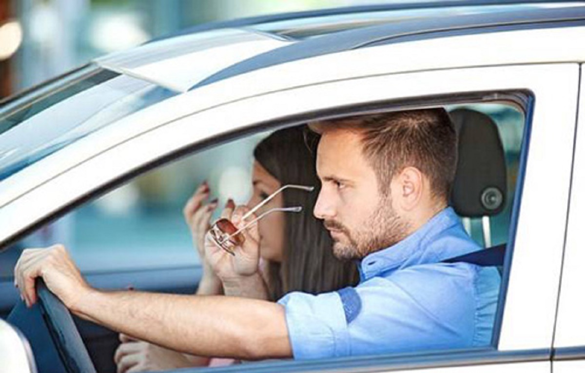 مجازات رابطه نامشروع در خودرو!