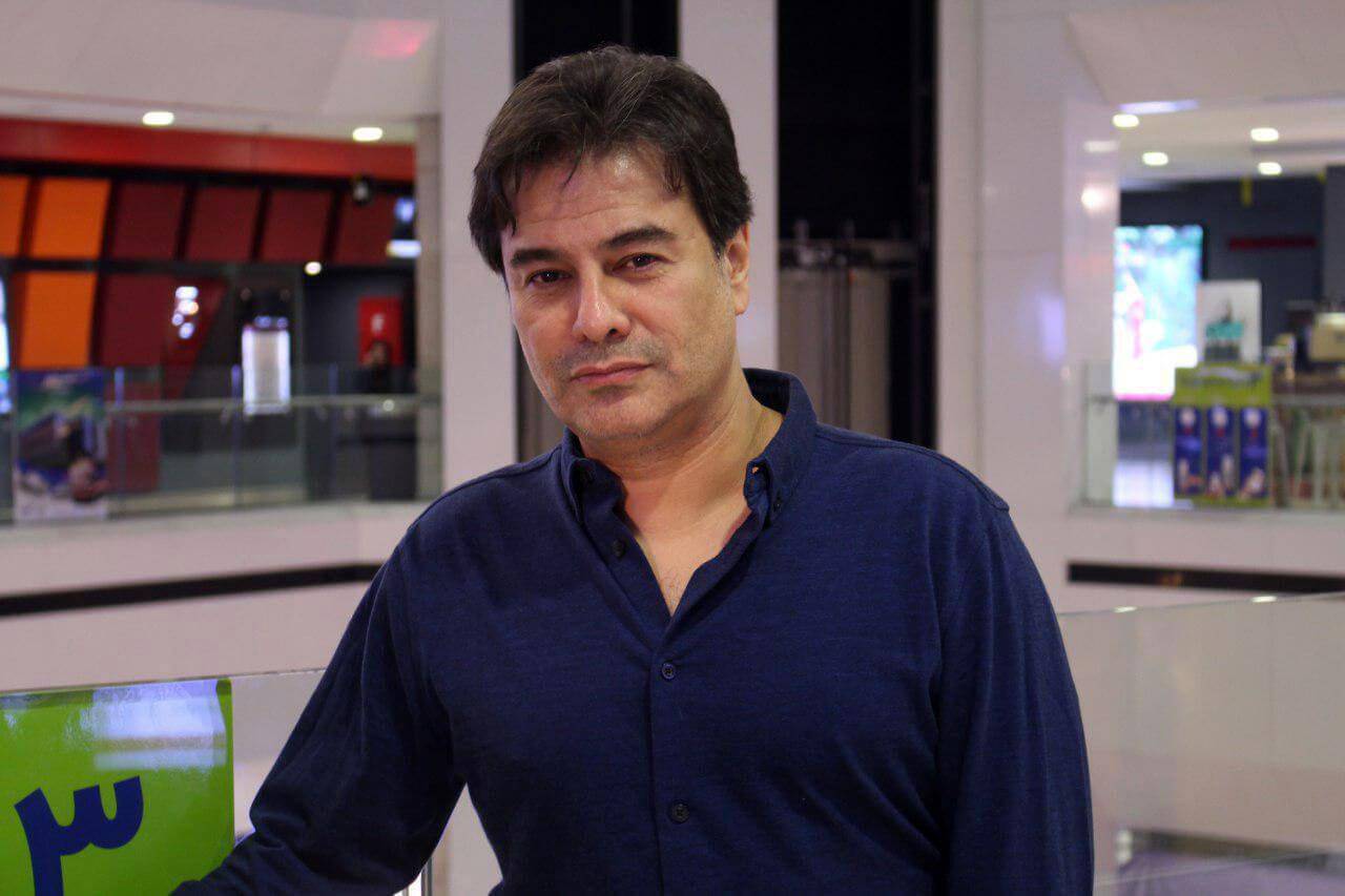 معرفی فیلم کمدی چپ راست، با بازی پیمان قاسم خانی