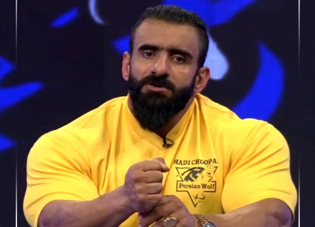 احساساتی شدن هادی چوپان بعد از شنیدن سرود ایران +فیلم