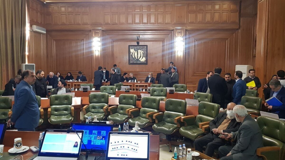 لغو جلسه شورای شهر تهران به دلیل غیبت اعتراضی اعضا لغو جلسه شورای شهر تهران به دلیل غیبت اعتراضی اعضا