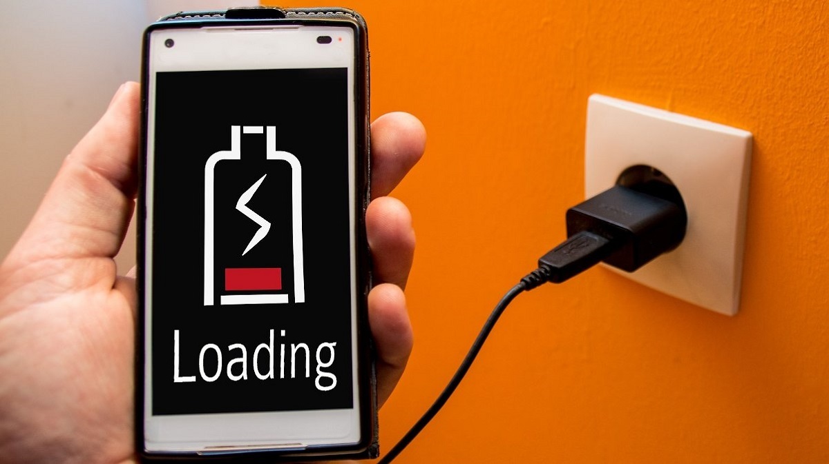 بررسی علت شارژ نشدن گوشی موبایل و رفع آن