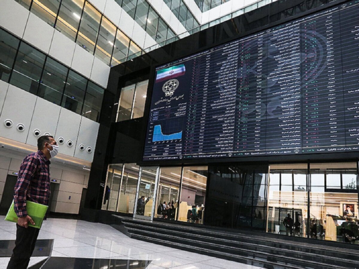 اثر کاهش قیمت دلار بر بورس؛ بازار سرمایه به کدام سمت می‌رود؟