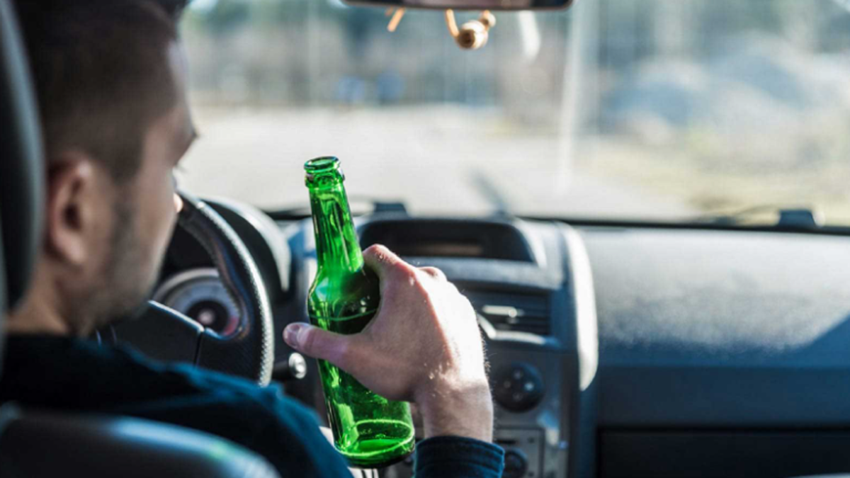 آیا بیمه شخص ثالث خسارت تصادف در حالت مستی را جبران می‌کند؟