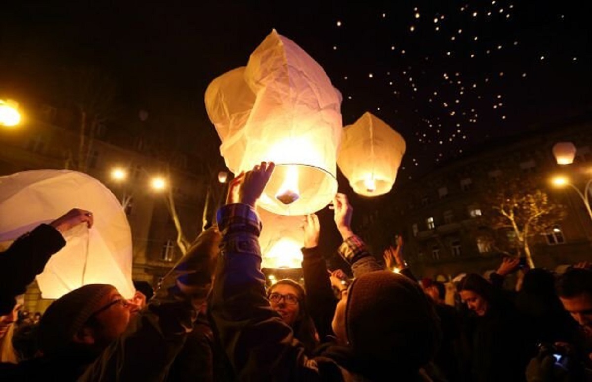 هشدار چهارشنبه سوری در ایران؛ مراقب «بالن آزروها» باشید هشدار چهارشنبه سوری در ایران؛ مراقب «بالن آزروها» باشید