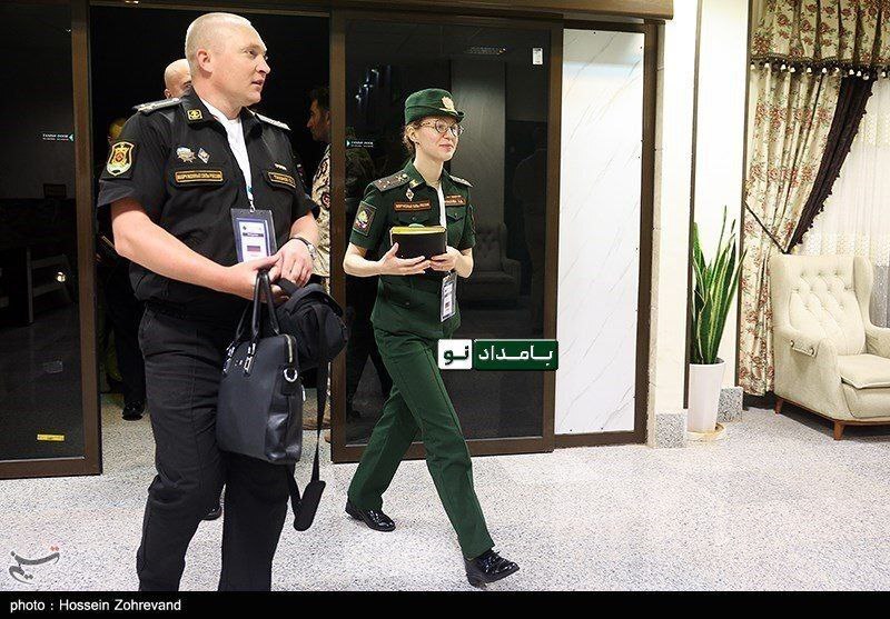 پوشش جنجالی یک افسر زن روسی در تهران +عکس
