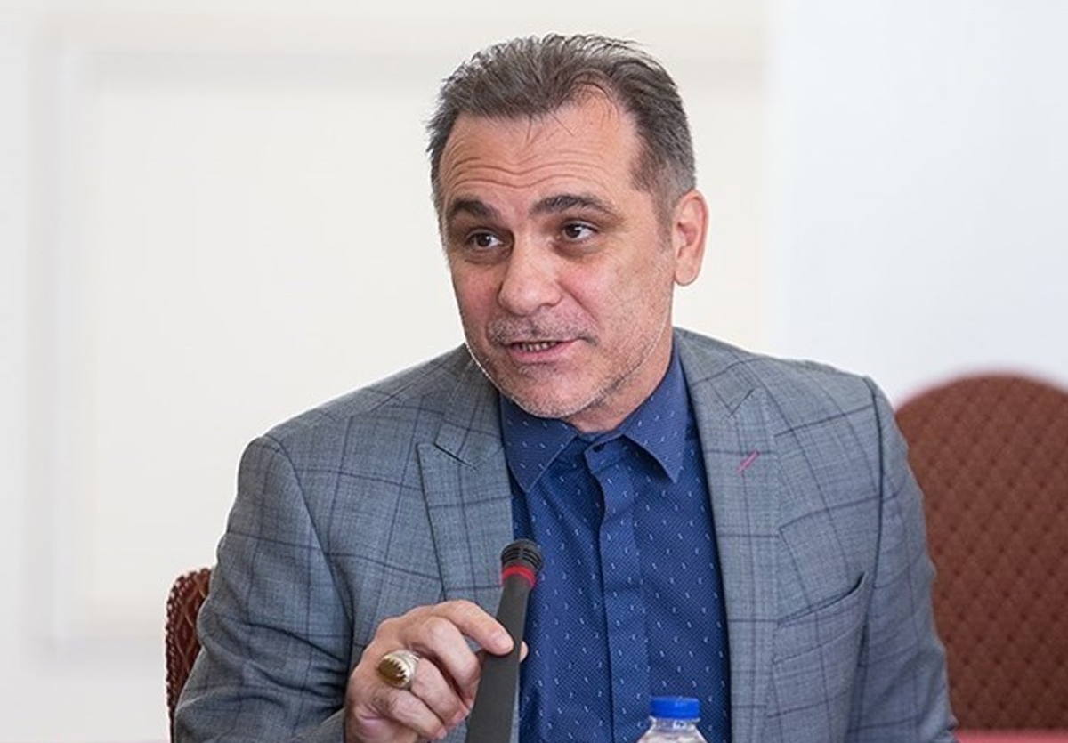 ماجدی عضو هیئت‌رئیسه فدراسیون فوتبال: پاداش ۲۰ هزار دلاری حق اعضای هیئت‌رئیسه است! + فیلم