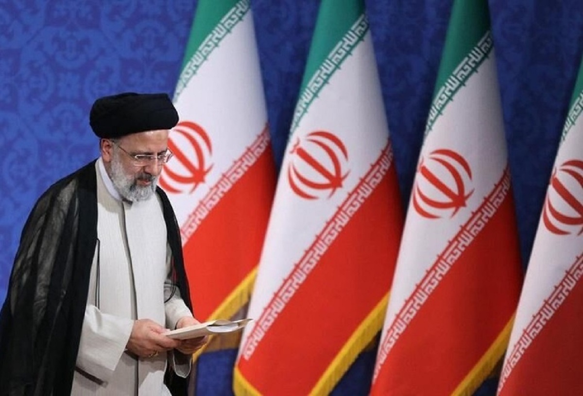 نظرسنجی درباره عملکرد دولت سیزدهم؛ منفورترین وزیر کابینه رئیسی در ۱۴۰۱