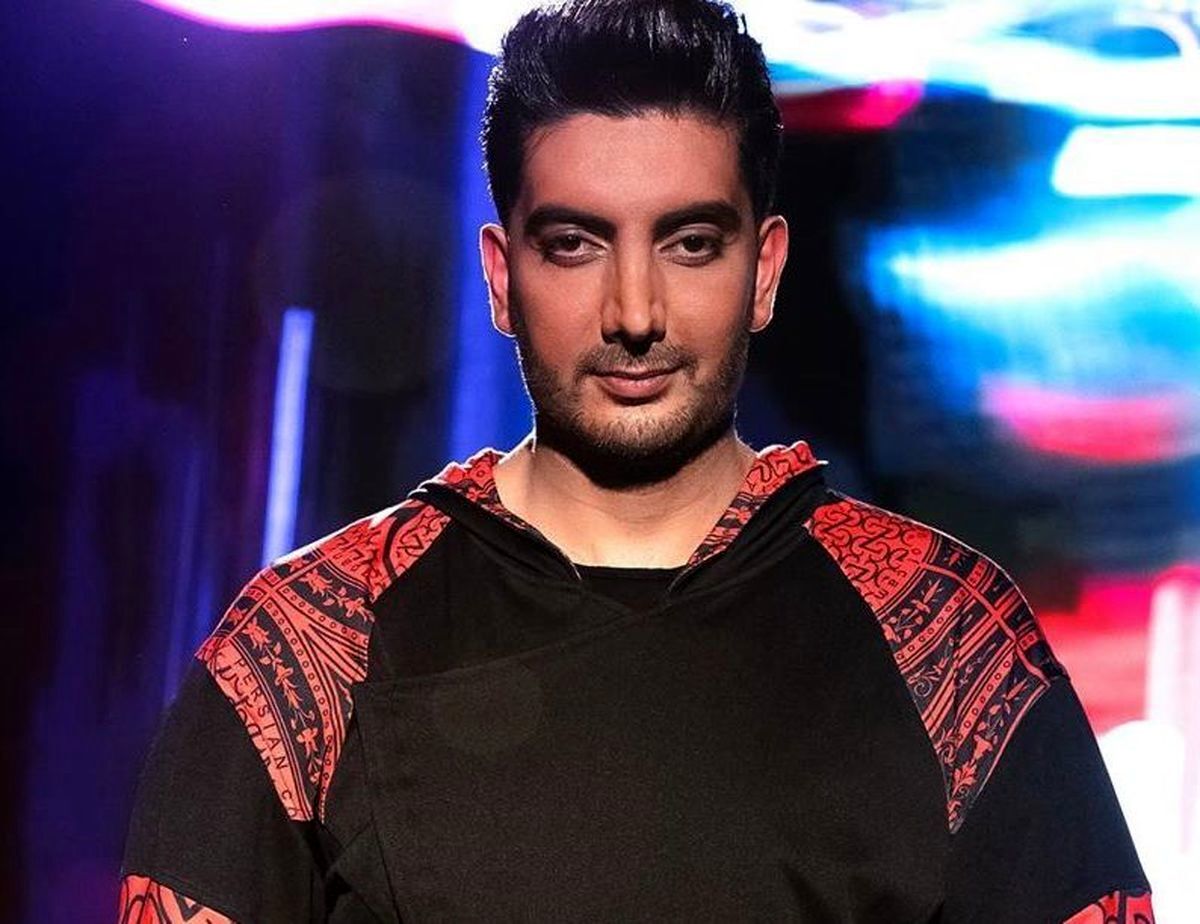 تذکر فرزاد فرزین به هوادارش بخاطر حجاب! +فیلم تذکر فرزاد فرزین به هوادارش بخاطر حجاب! +فیلم