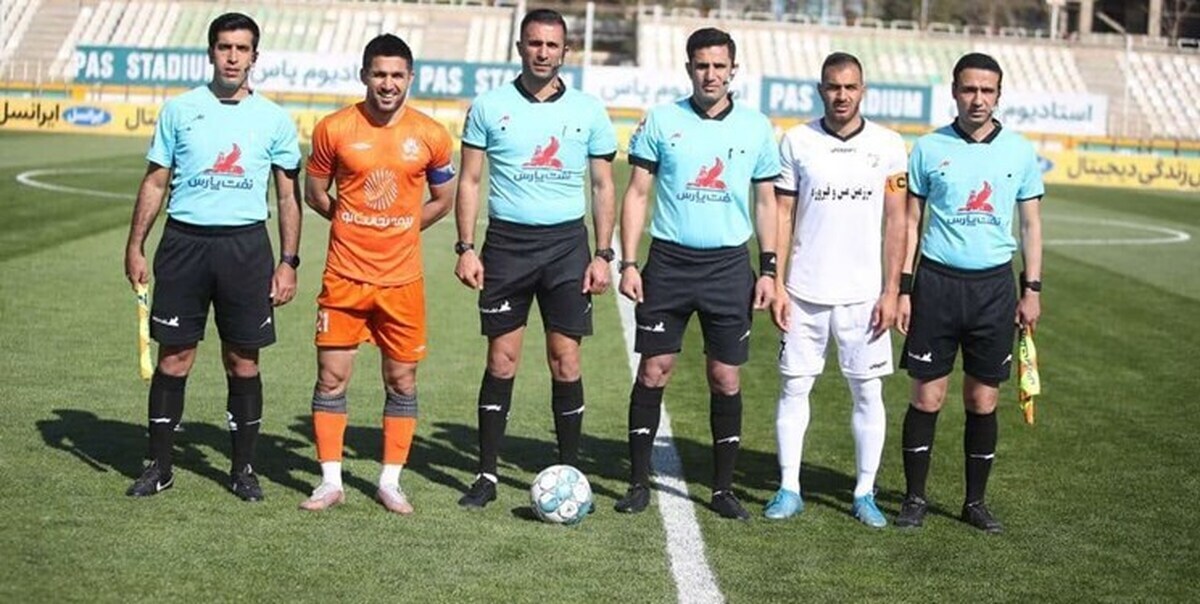 کتک‌کاری عجیب بین تماشاگران