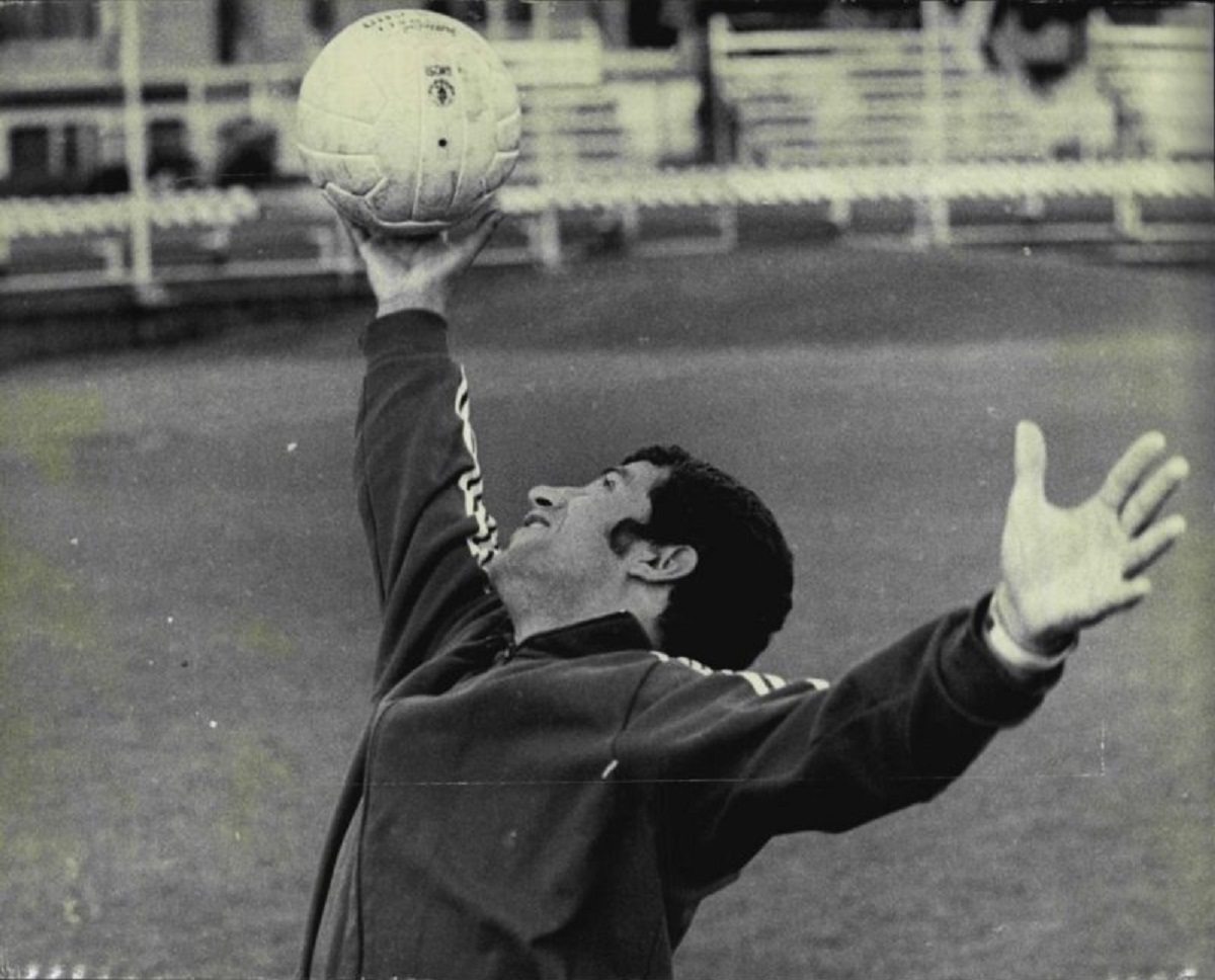 عکس قدیمی علی پروین