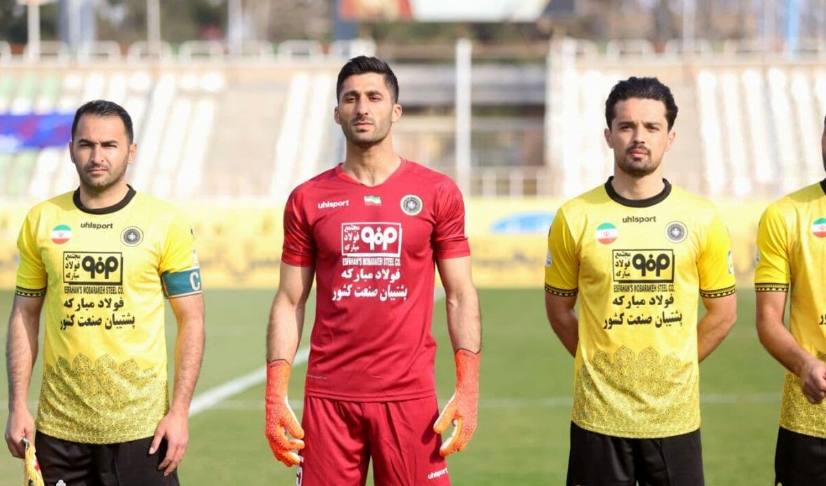 بازیکن استقلالی نباید این رفتار زننده را داشته باشد/ توصیه می‌کنم او راه سوشا مکانی را نرود