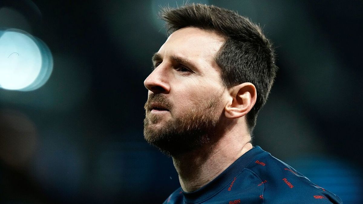 شکست عجیب مسی برابر یک ربات +فیلم شکست عجیب مسی برابر یک ربات +فیلم