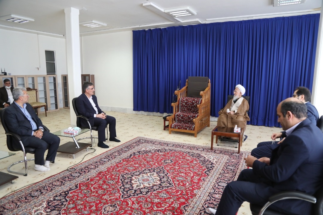 مدیر عامل بانک ملی ایران با آیات عظام و مراجع تقلید دیدار و گفتگو کرد