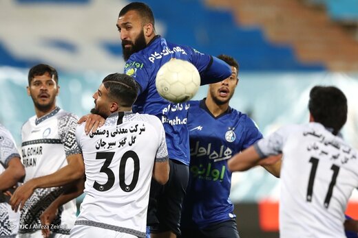 تمدید قرارداد بازیکنان