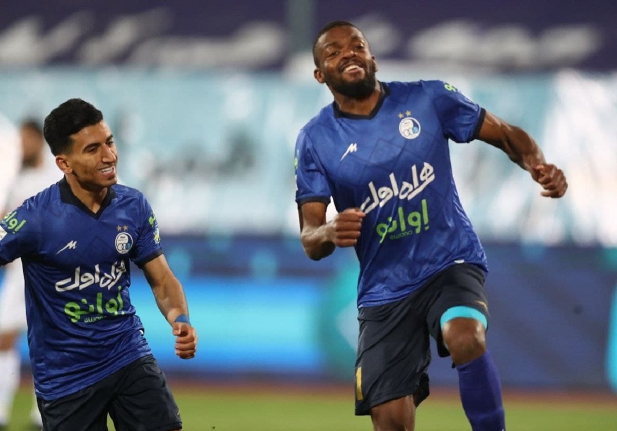 قرارداد بازیکنان استقلال