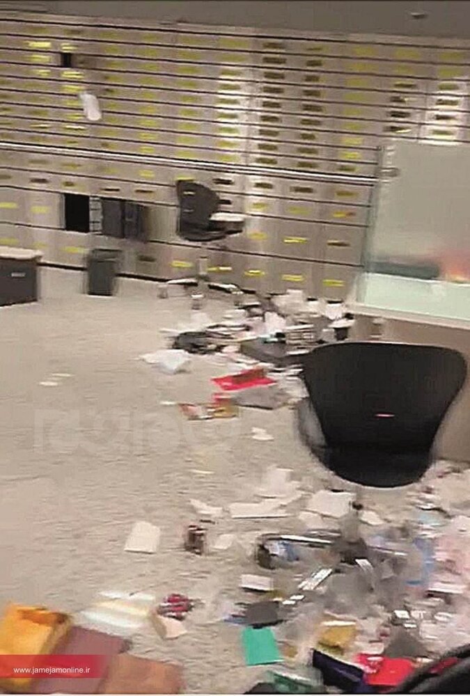 اولین تصاویر از محل سرقت صندوق امانات بانک ملی اولین تصاویر از محل سرقت صندوق امانات بانک ملی