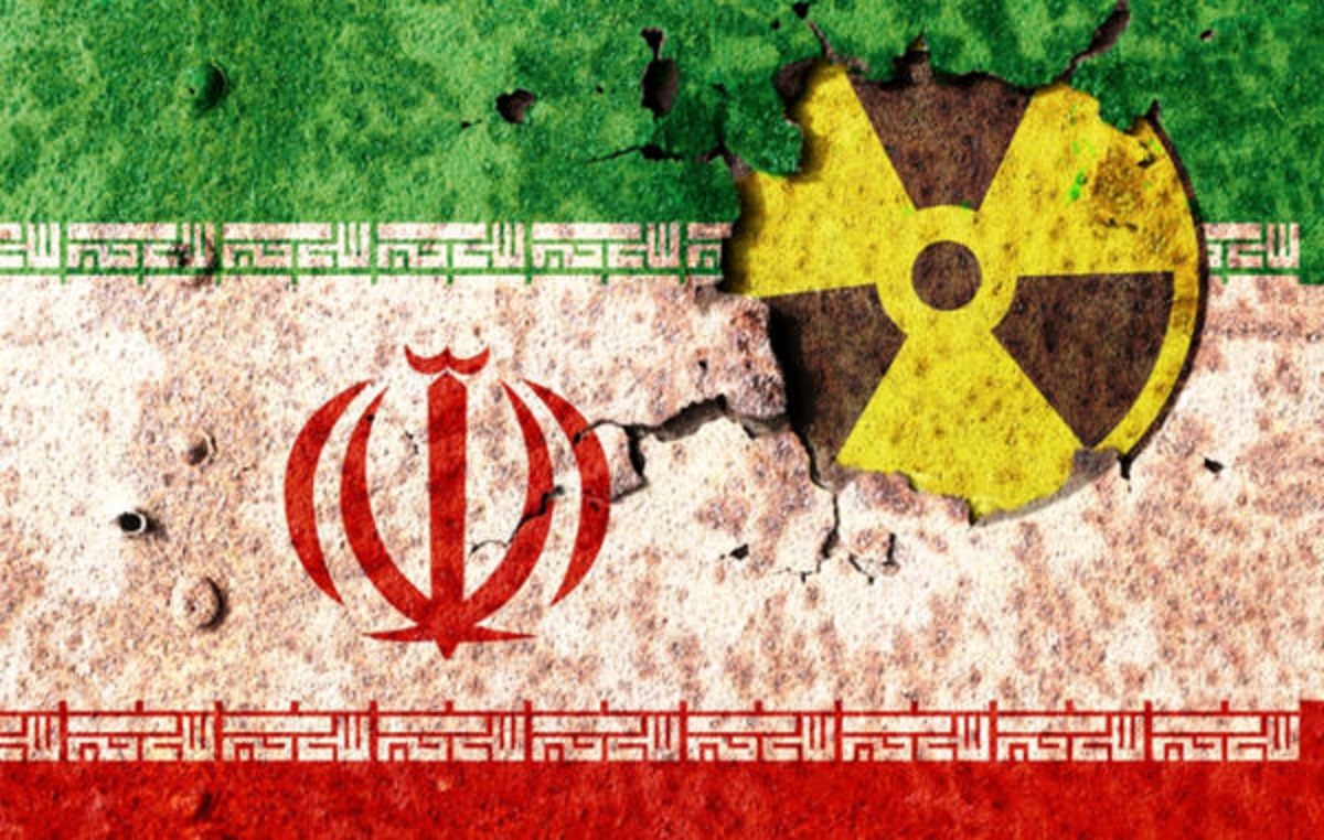 تلاش تندرو‌ها برای خروج ایران از NPT