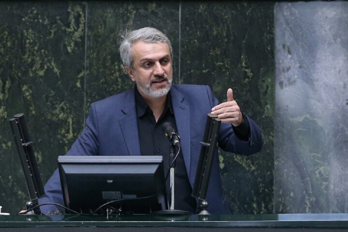 وزیر صمت در مجلس: میتوانستم کارهای ویترینی برای عوامفریبی انجام دهم وزیر صمت در مجلس: میتوانستم کارهای ویترینی برای عوامفریبی انجام دهم