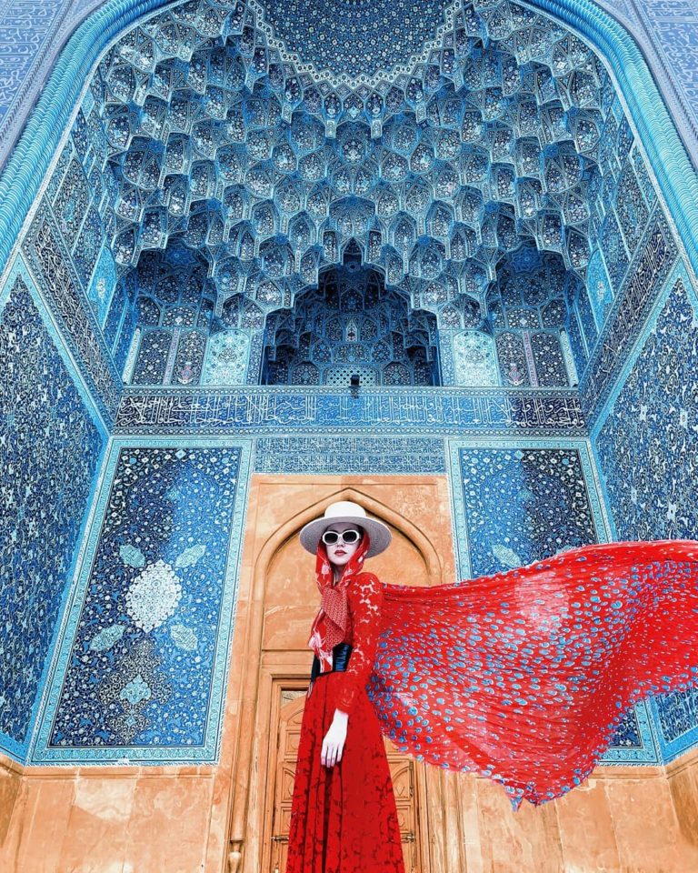 هدی رستمی پروژه‌بگیری وابسته یا گردشگری بی‌گناه؟/ عادی جلوه‌دادن شرایط ایران برای گردشگران خارجی چه سودی دارد؟