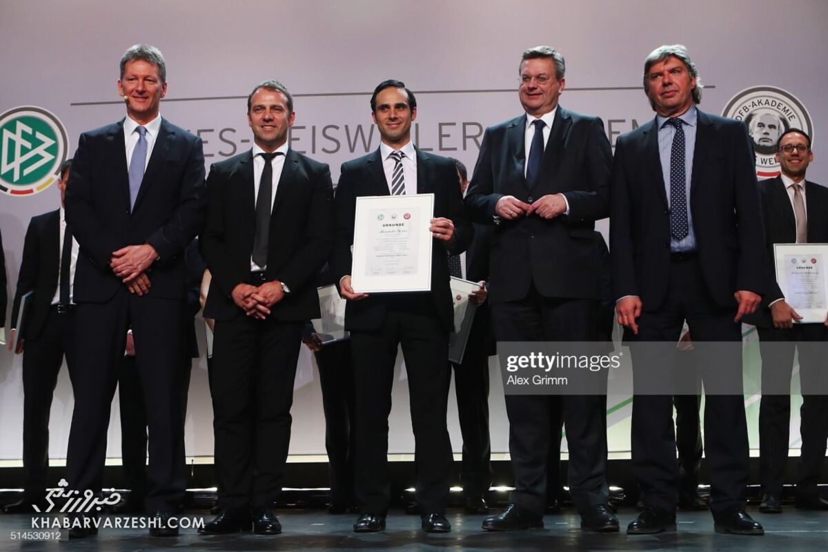 مدرک مربیگری نوری گزینه سرمربیگری استقلال + عکس مدرک مربیگری نوری گزینه سرمربیگری استقلال + عکس