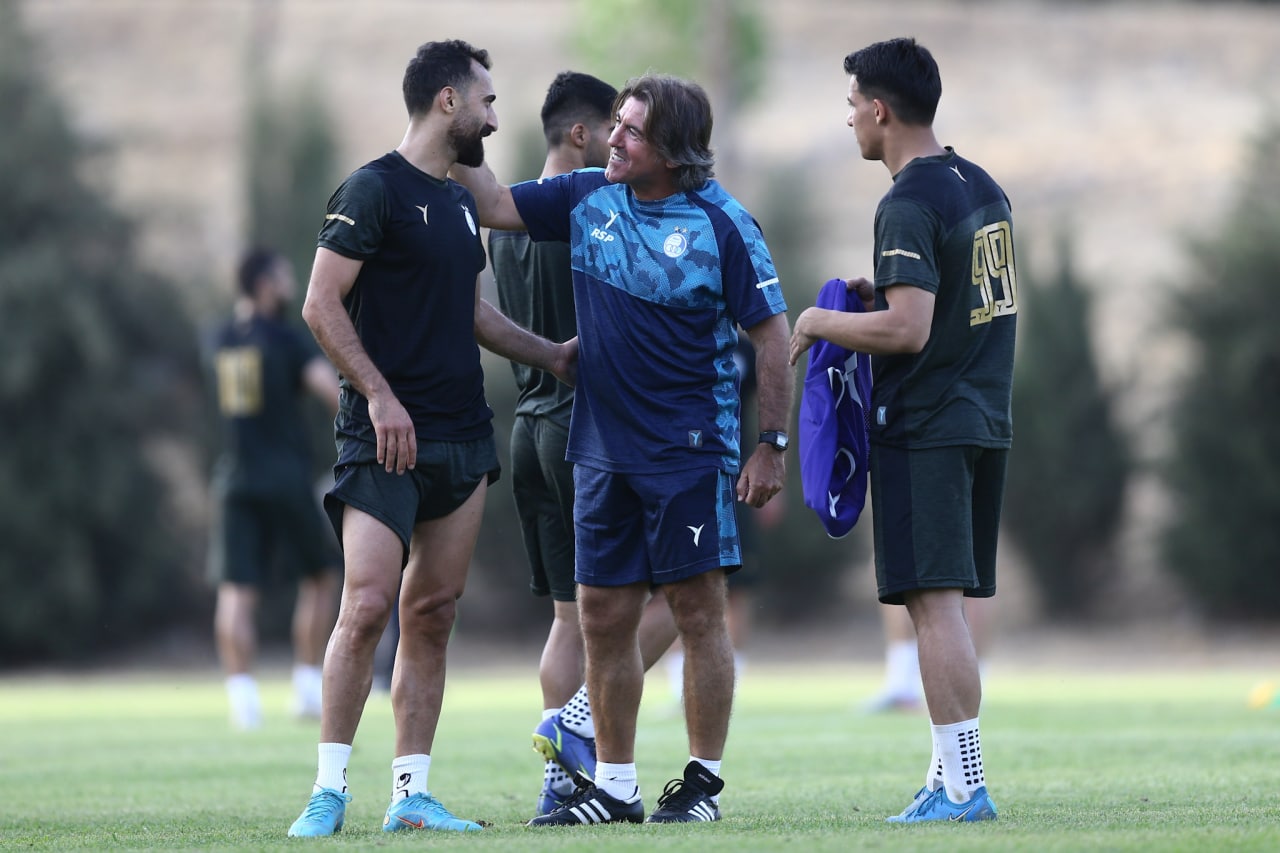 اتفاقات عجیب در استقلال در خصوص ۲ بازیکن/ بازگشت بعد از خط خوردن توسط ساپینتو