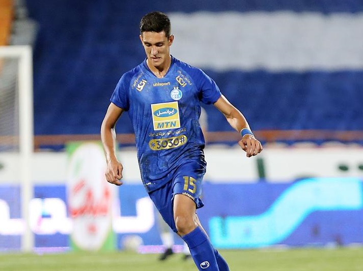 سینا خادم پور: درخواست جدایی ام را از استقلال مطرح کردم/ با این پولی که به من میدهند هیچ بازیکنی در استقلال نمیماند سینا خادم پور: درخواست جدایی ام را از استقلال مطرح کردم/ با این پولی که به من میدهند هیچ بازیکنی در استقلال نمیماند