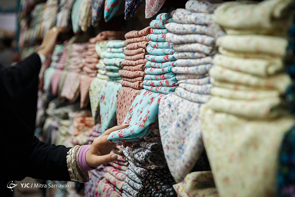 رسانه اصولگرا: برای چادر مشکی بانوان یارانه اختصاص دهید