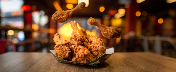 مرغ سوخاری میدان ولیعصر