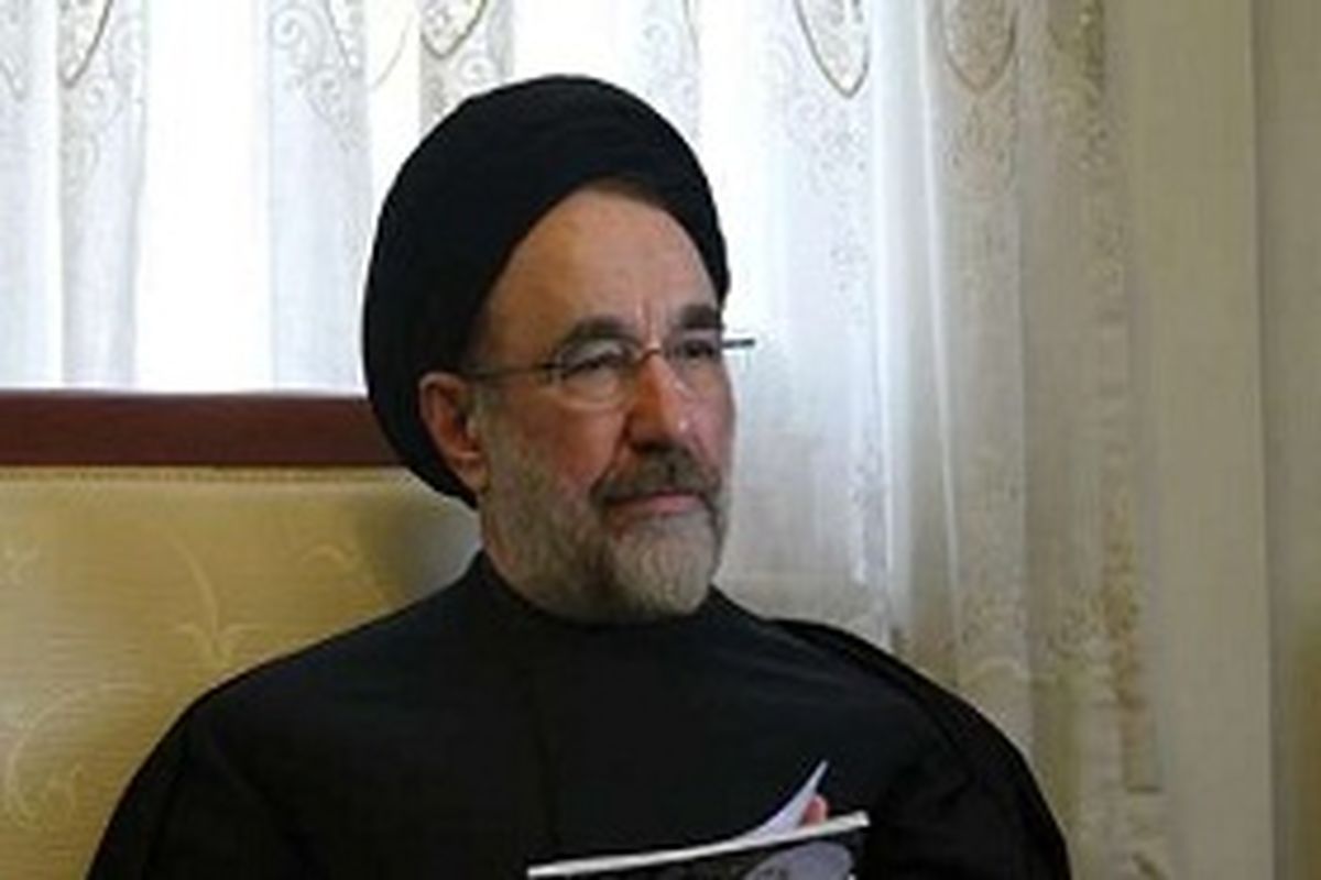 نامه خاتمی به رهبری با محوریت مسائل کشور نامه خاتمی به رهبری با محوریت مسائل کشور