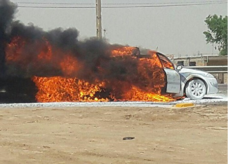 آتش‌سوزی وحشتناک یک خودرو وسط اتوبان کرج! +فیلم