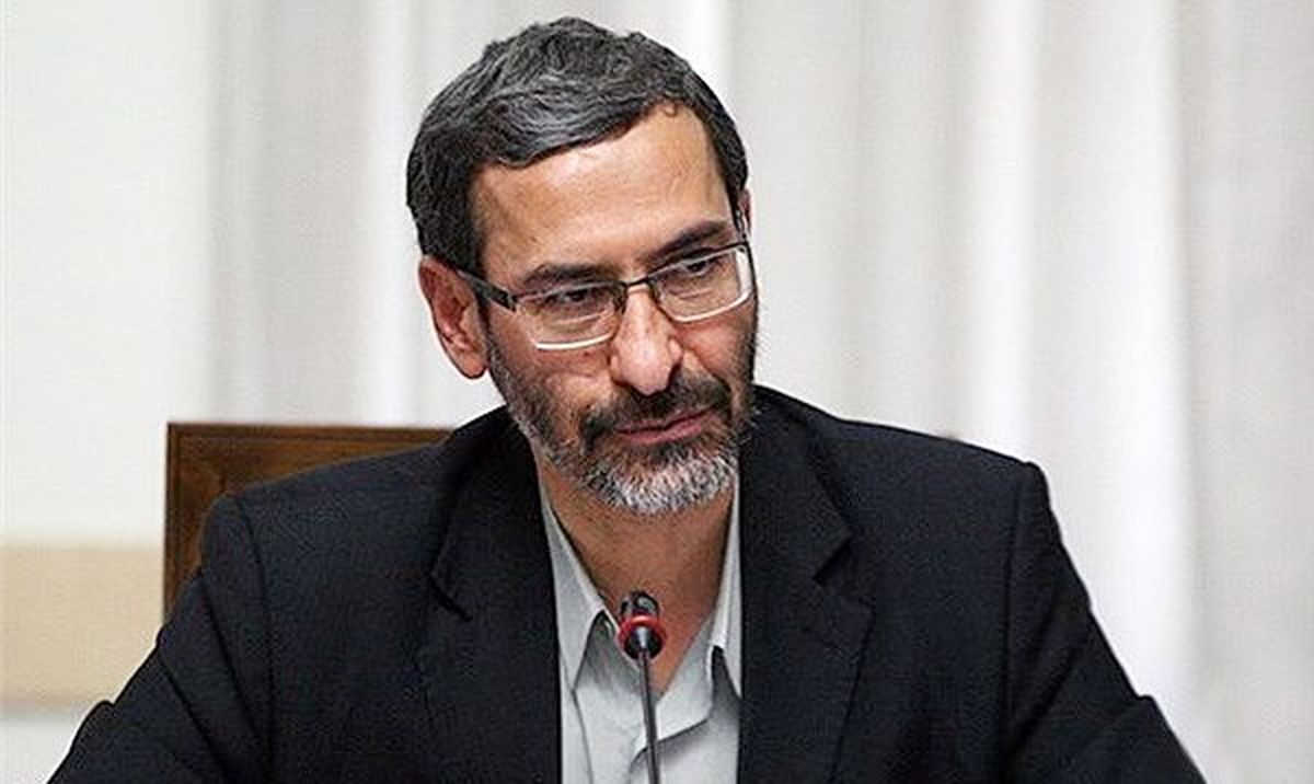 فعال سیاسی اصولگرا: دولت از اصولگرایان است، اصولگرایان از عملکرد رئیسی رضایت دارند