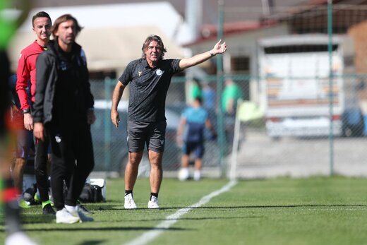 ساپینتو بازیکن جنجالی استقلال را کنار گذاشت