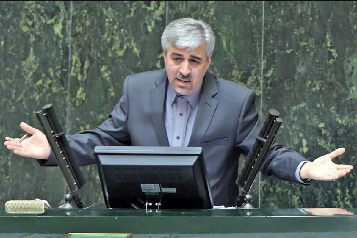 سومین کارت زرد مجلس به کابینه رئیسی/ سجادی نتوانست نمایندگان را قانع کند