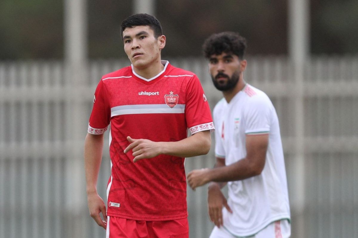 ۲ پیشنهاد لیگ برتری برای مهاجم پرسپولیس