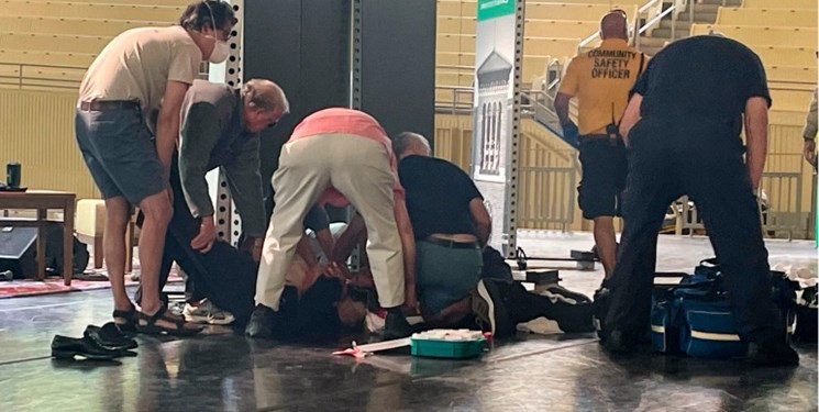 حمله به سلمان رشدی حمله به سلمان رشدی