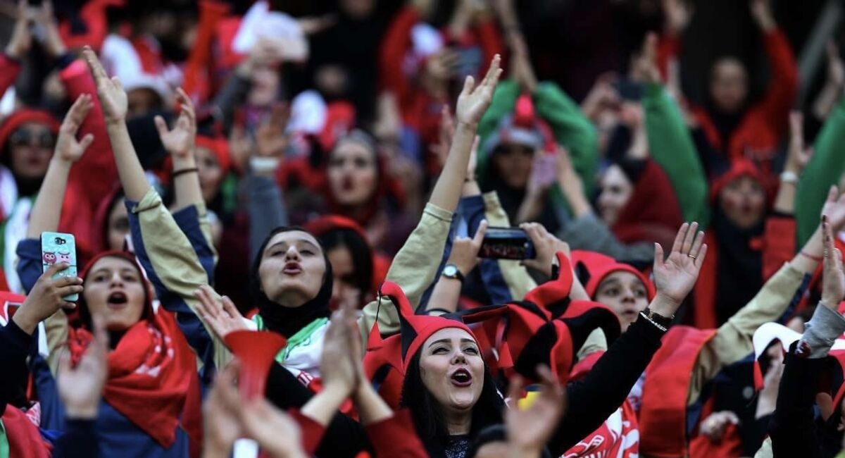 ورود بانوان به ورزشگاه‌ها