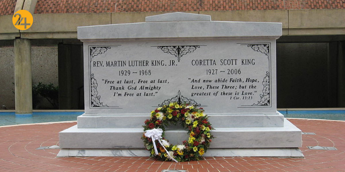 آرامگاه چهرههای مشهور جهان از جاناف کندی تا بروسلی آرامگاه چهرههای مشهور جهان از جاناف کندی تا بروسلی