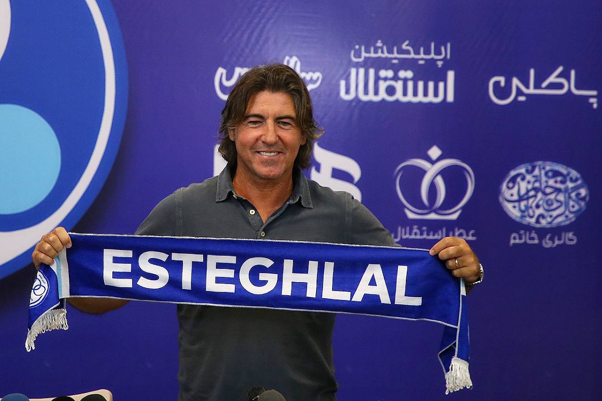 سرمربی استقلال