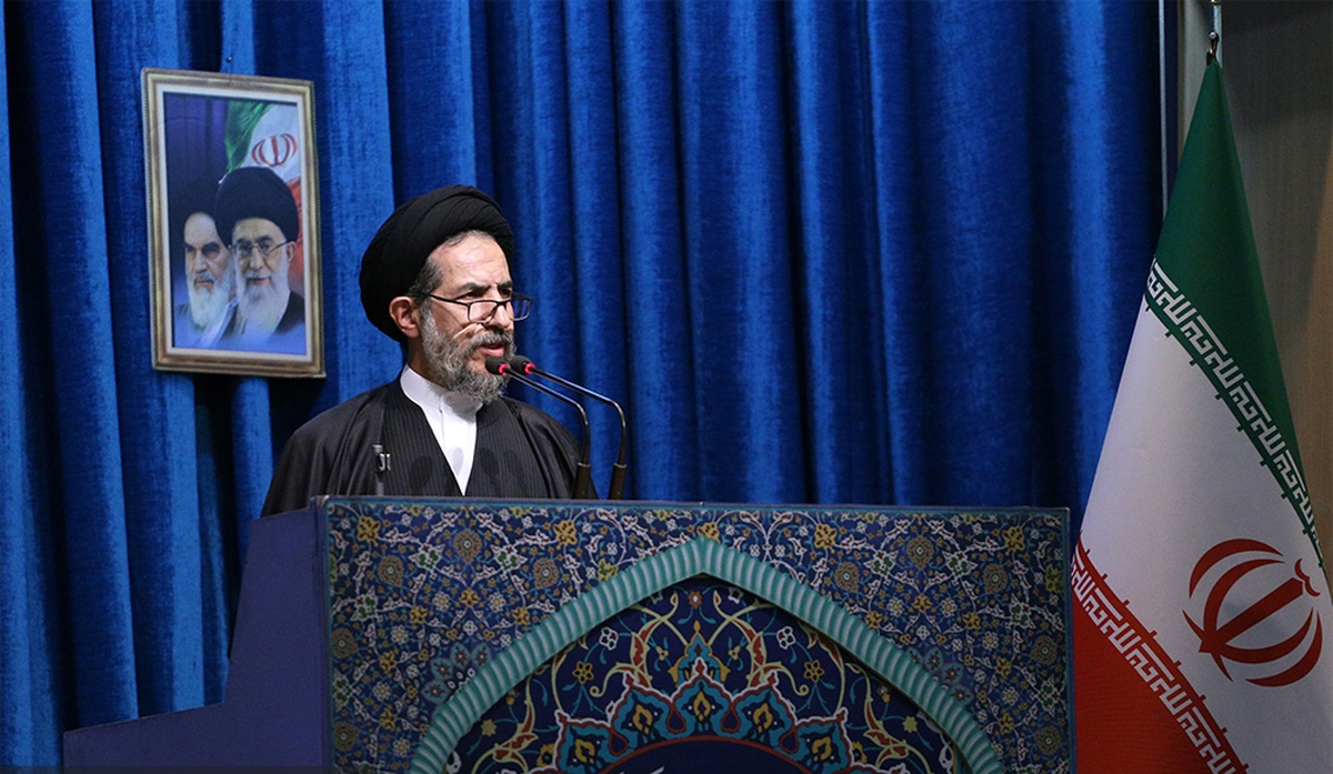 خطیب جمعه تهران: باید در برابر حاکمانی که بر خلاف سیره پیامبر، اما به نام پیامبر حکومت می‌کنند، ایستاد