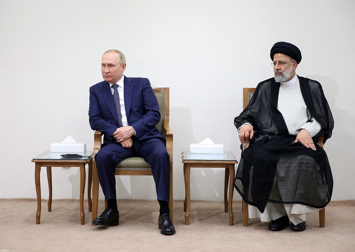 روزنامه جمهوری اسلامی: نباید ایران را به روسیه سنجاق کنیم