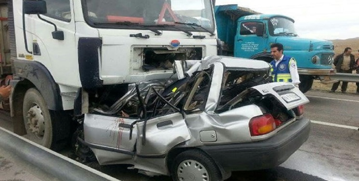 تصادف پراید و تریلی