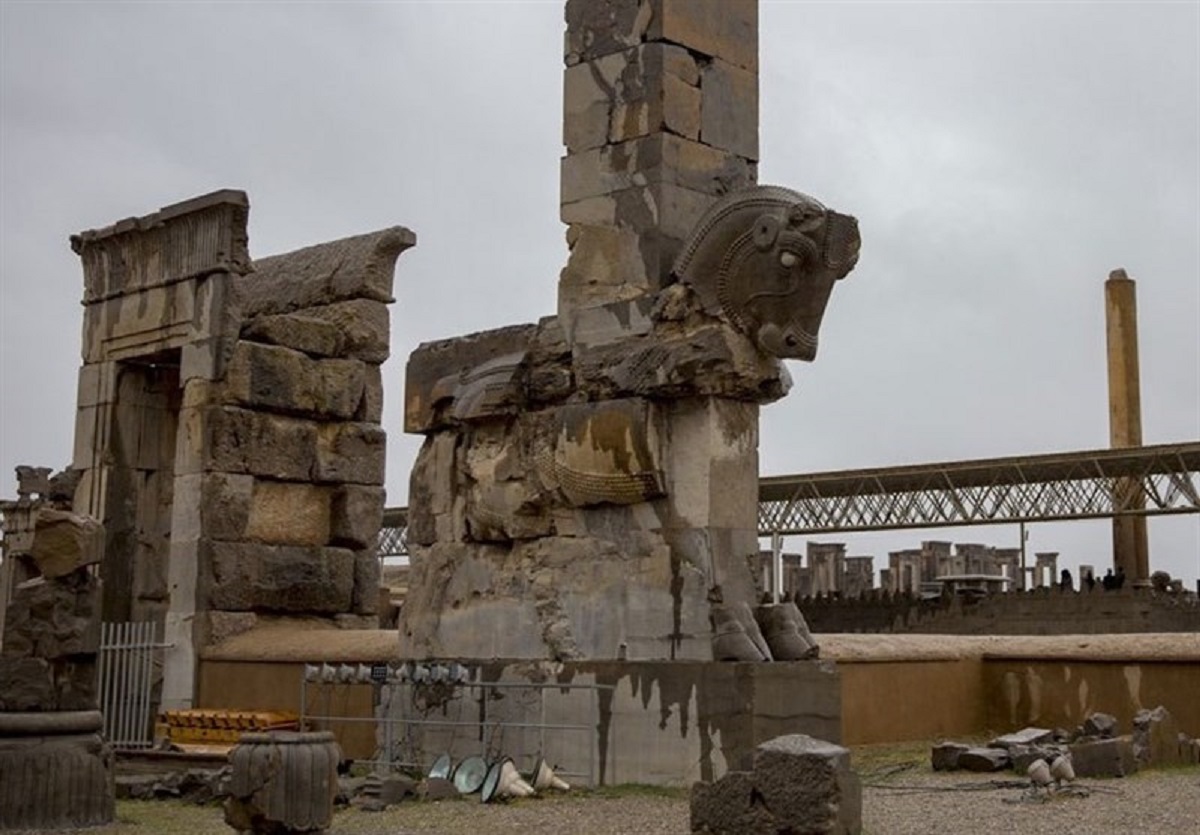 تصاویر بارش شدید باران در تخت جمشید +فیلم