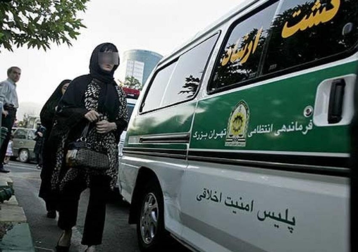یک چالش، چهار رویکرد/ موضع خاتمی، احمدی نژاد، روحانی و رئیسی درباره حجاب