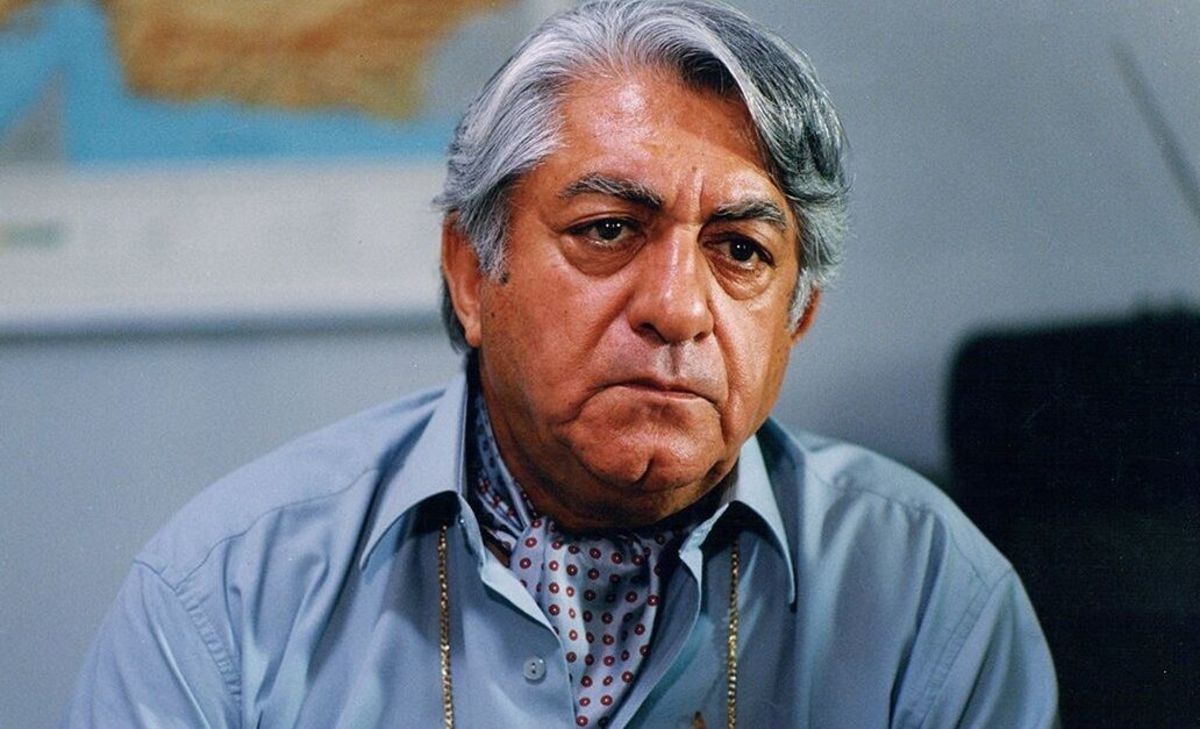 صداوسیما سکانس رقص عزت‌الله انتظامی را از یک فیلم حذف کرد+فیلم