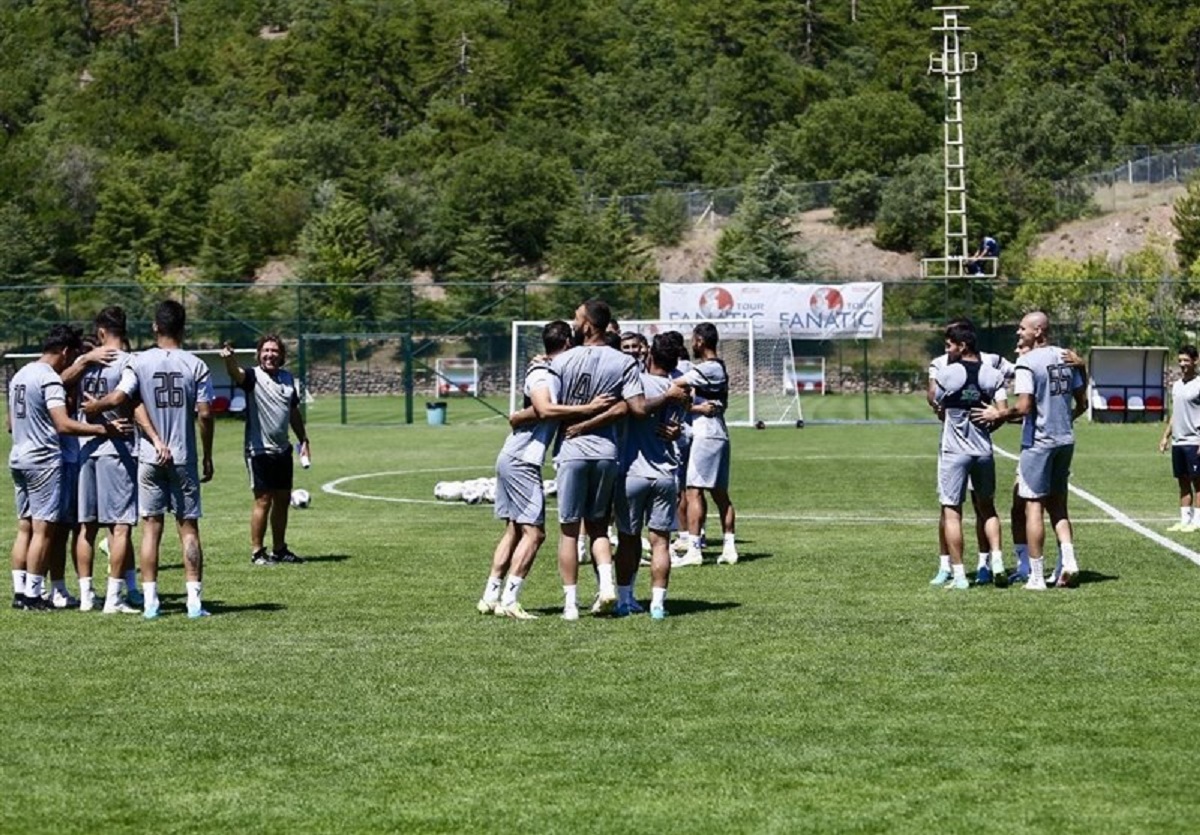 یک مهاجم در لیست مازاد استقلالی‌ها؟