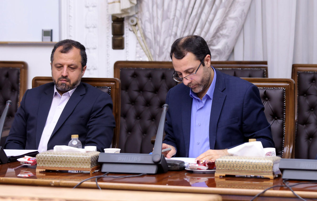 عقب نشینی دولت رئیسی از کاهش نرخ سود عقب نشینی دولت رئیسی از کاهش نرخ سود