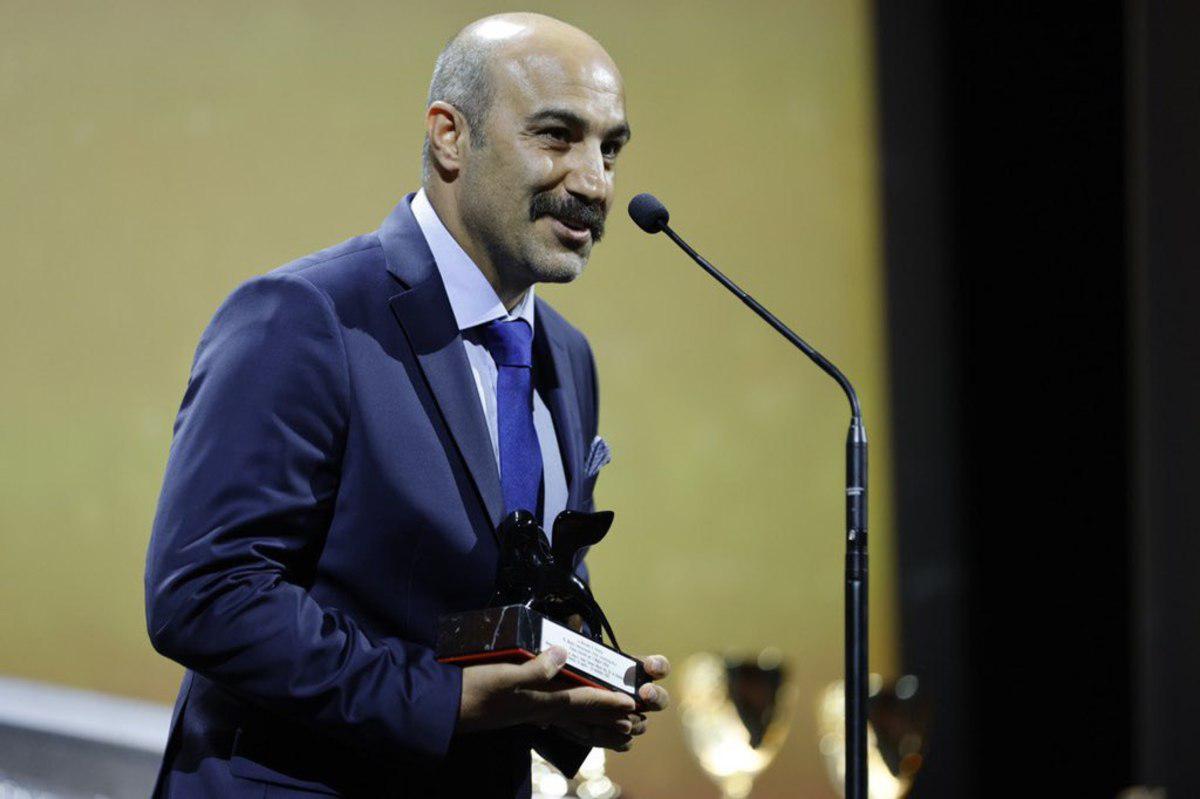لحظه معرفی محسن تنابنده به عنوان بهترین بازیگر جشنواره ونیز +فیلم