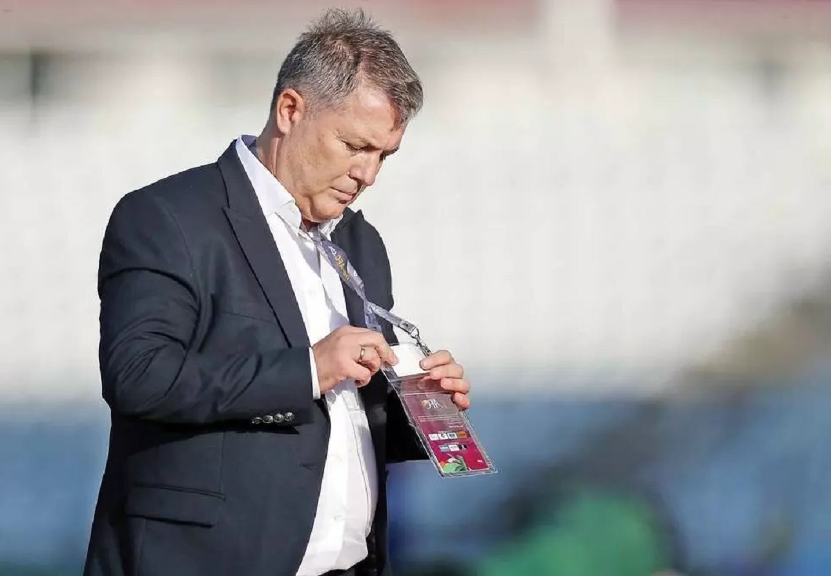 داستانهای عجیب در تیم ملی؛ اسکوچیچ هنوز فسخ نکرده! داستانهای عجیب در تیم ملی؛ اسکوچیچ هنوز فسخ نکرده!